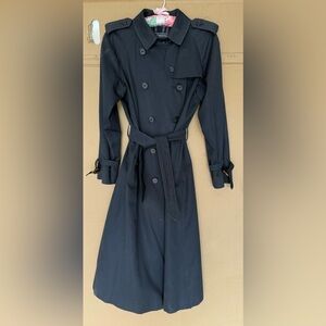 Burberrys vintage Navy Blue Women's Double Breasted Trench Coat size 10 Long